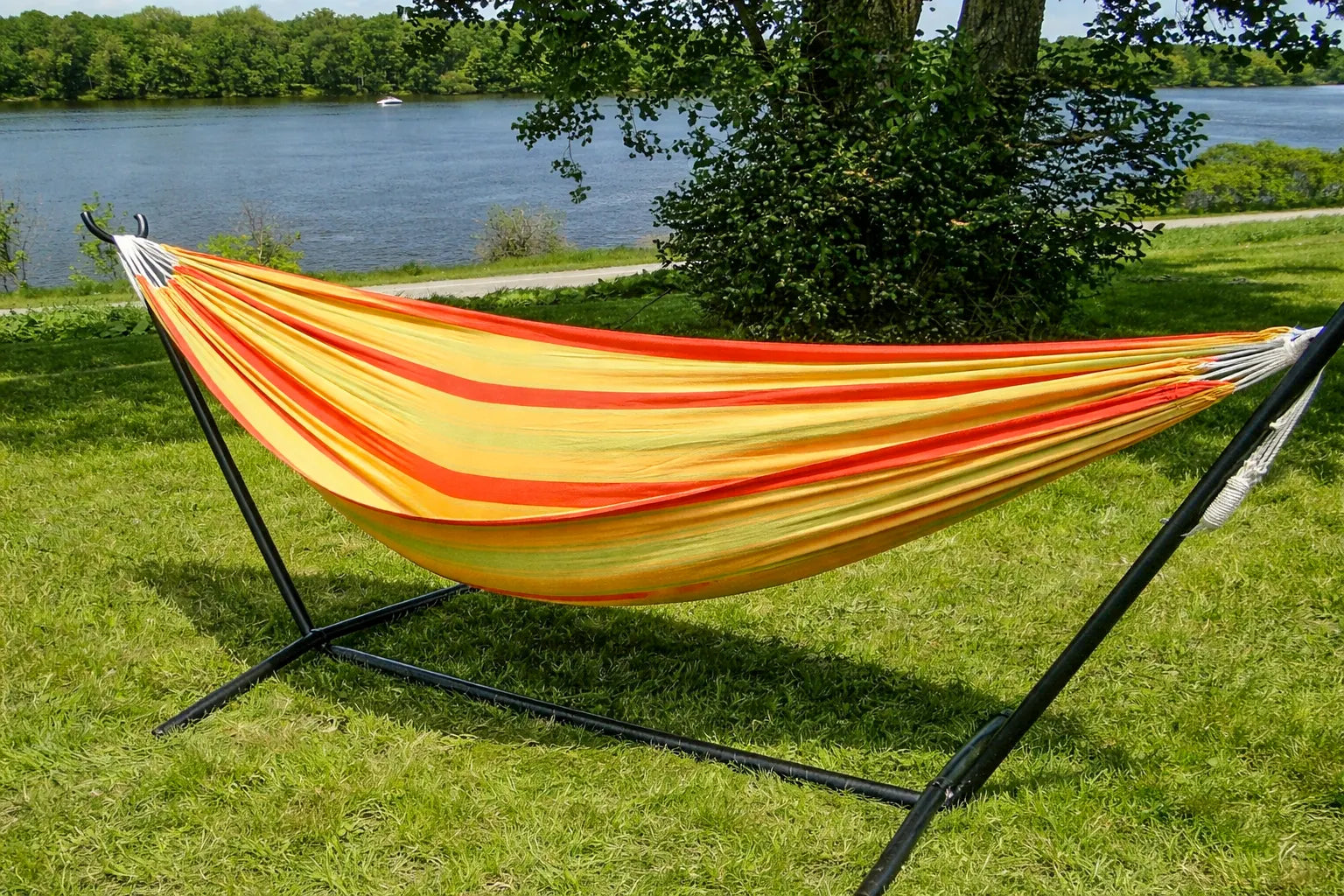 Hammock Universe Canada Deluxe Brazilian Double Hammock with Universal Stand 20137+75121