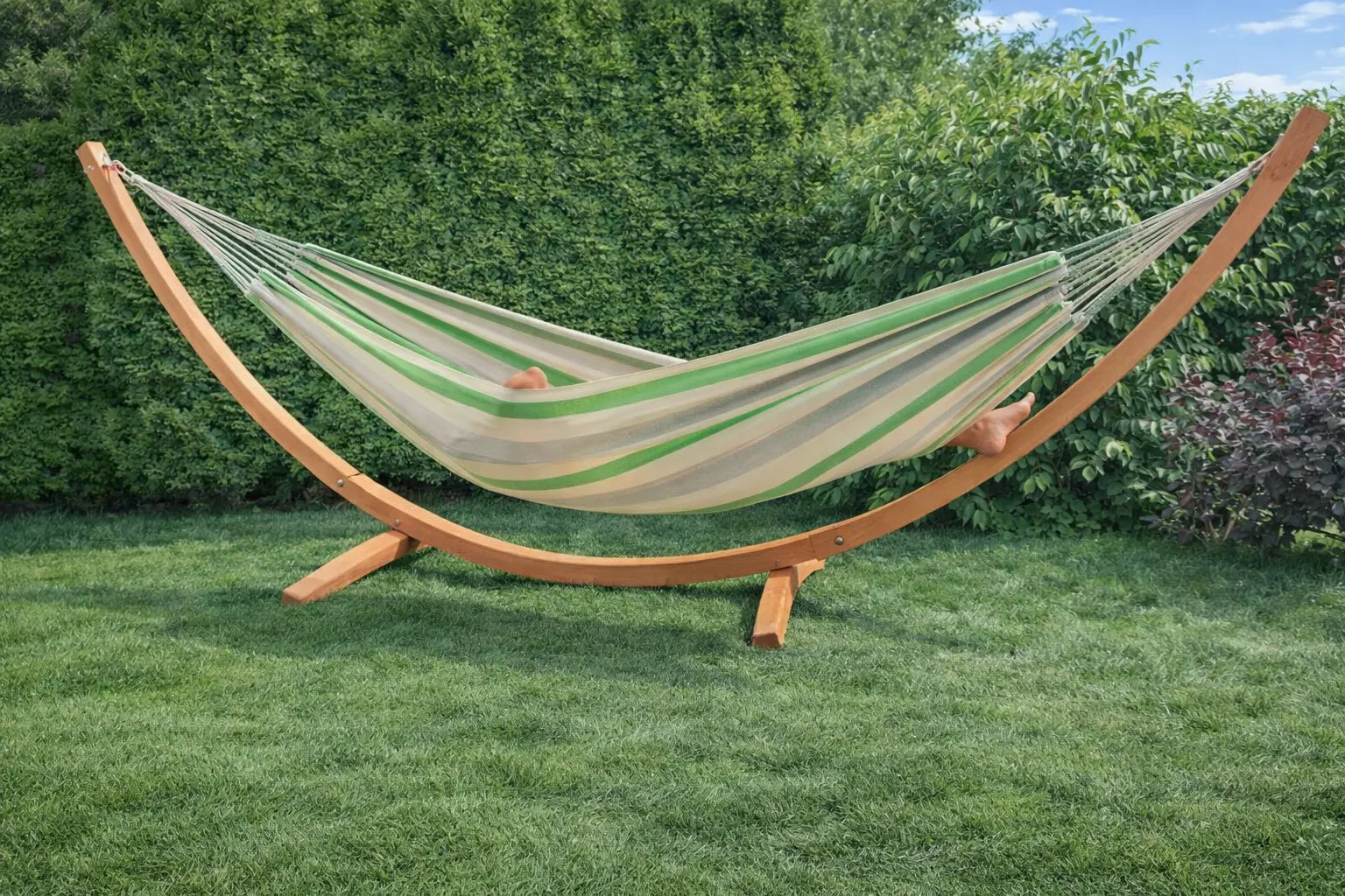 Hammock Universe Canada Premium Eucalyptus Wood Hammock Stand and Premium Brazilian Double Hammock pedras 642135812075 E-HS+20193