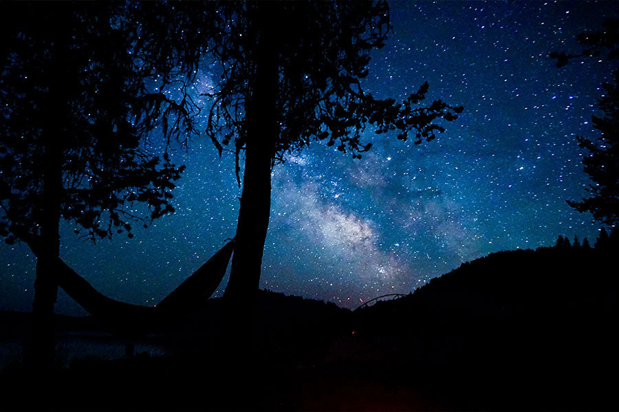 Hammock Camping under the beautiful night sky 