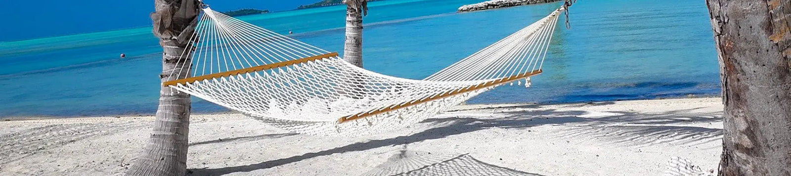Bora Bora Cotton rope hammock by the blue ocean