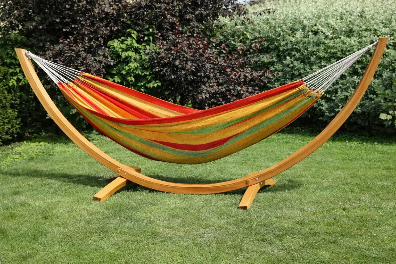 Hammock Universe Canada Premium Eucalyptus Wood Hammock Stand and Brazilian Deluxe Double Hammock ubatuba 642135812167 E-HS+20137