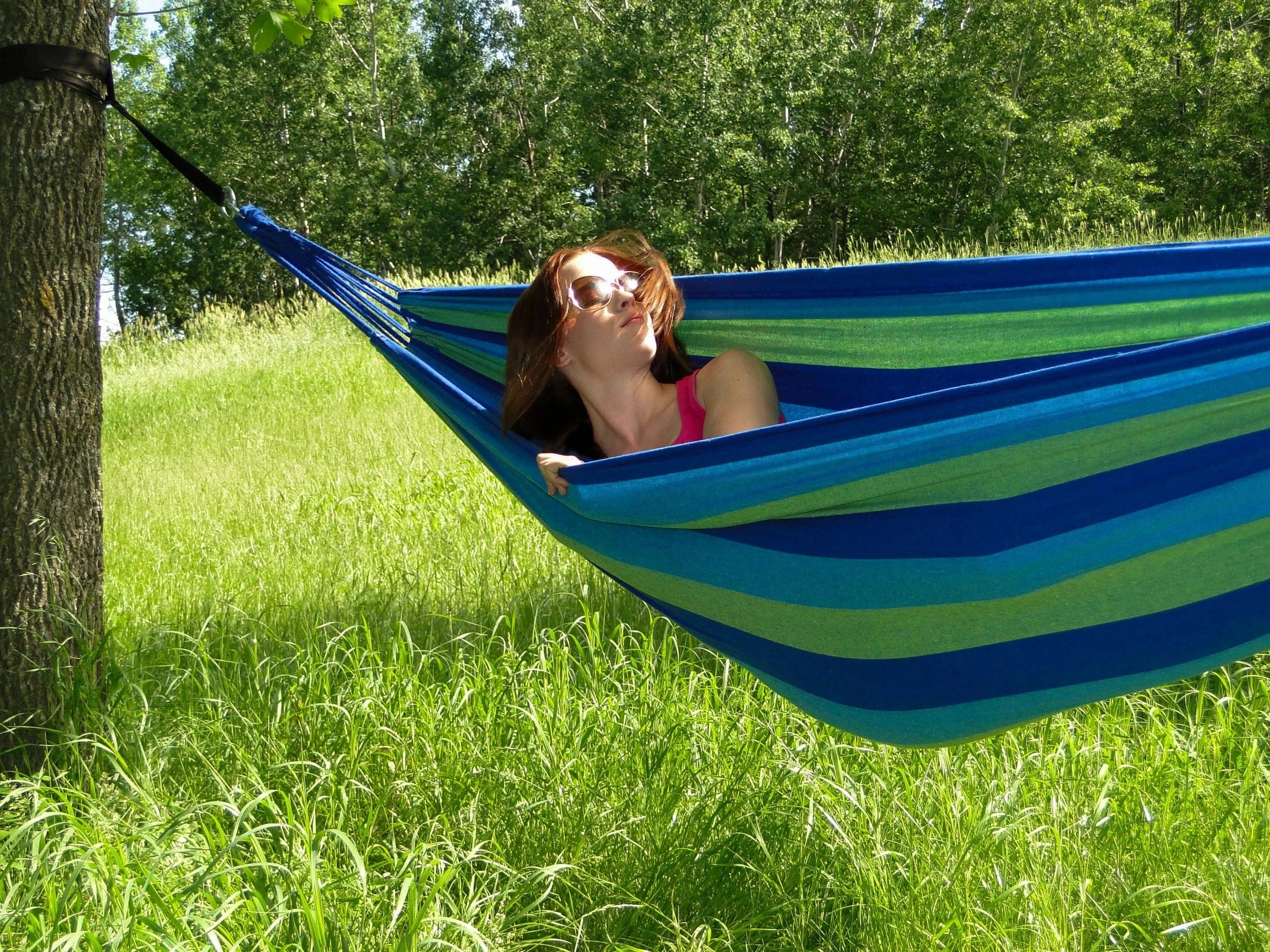 Hammock Universe Canada Premium Eucalyptus Wood Hammock Stand and Brazilian Deluxe Double Hammock