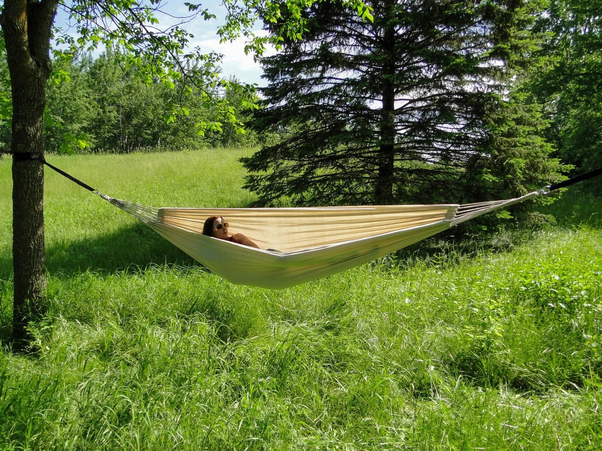 Hammock Universe Canada Deluxe Brazilian Style Double Hammock