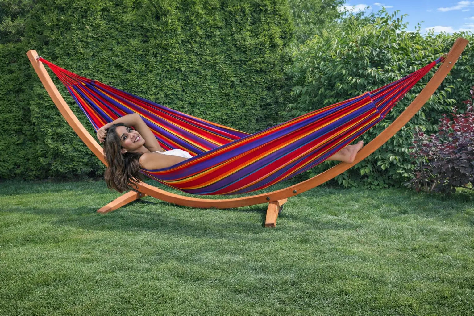 Hammock Universe Canada Premium Eucalyptus Wood Hammock Stand and Premium Brazilian Double Hammock yagua-morada 642135812037 E-HS+20192