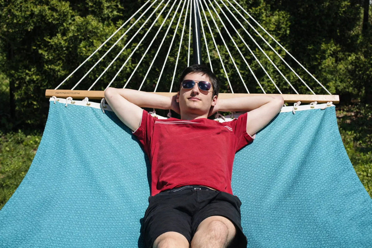 Hammock Universe Canada Poolside | Lake Hammock with 3-Beam Stand