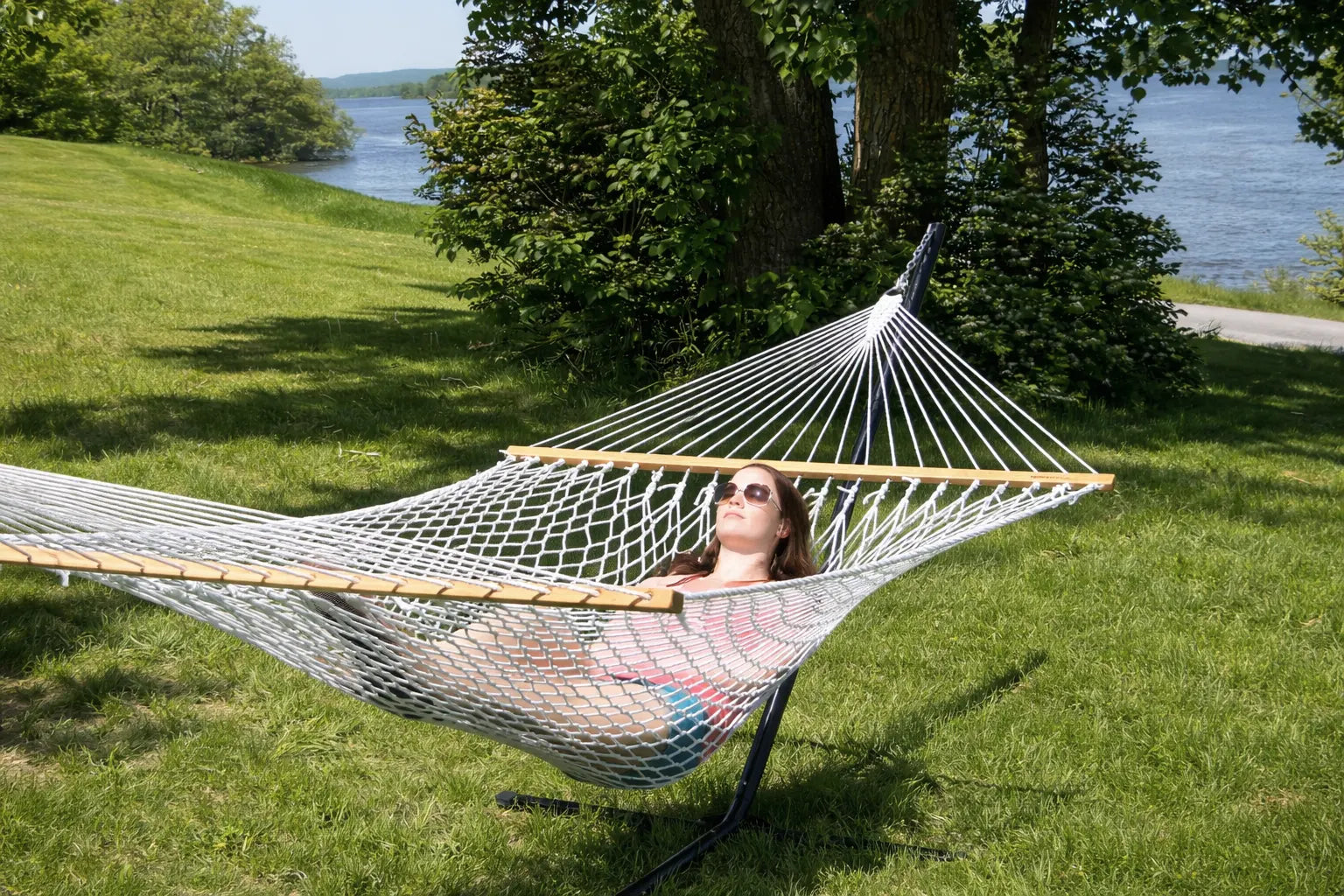 Hammock Universe Canada Cotton Rope Hammock with 3-Beam Stand 799475615696 50501-PWT+15TBSB