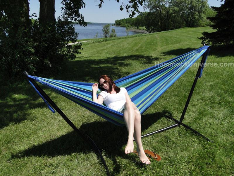 Hammock Universe Canada Deluxe Brazilian Double Hammock with Universal Stand