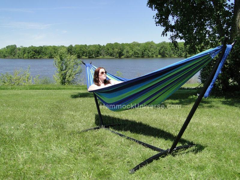 Hammock Universe Canada Deluxe Brazilian Double Hammock with Universal Stand