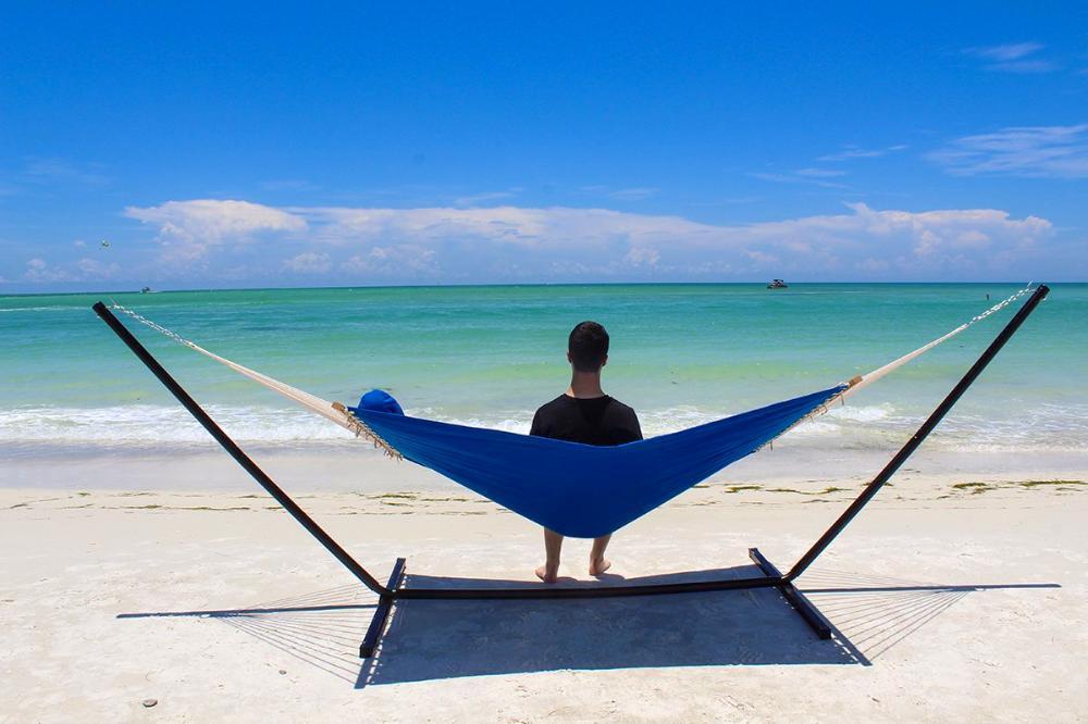 Hammock Universe Canada Olefin Double Quilted Hammock with Matching Pillow and Eco-Friendly Bamboo Stand