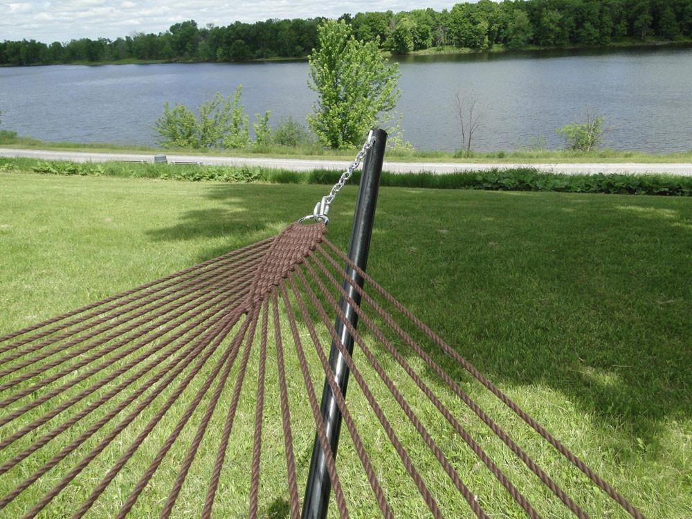 Hammock Universe Canada Deluxe Polyester Rope Hammock with 3-Beam Stand