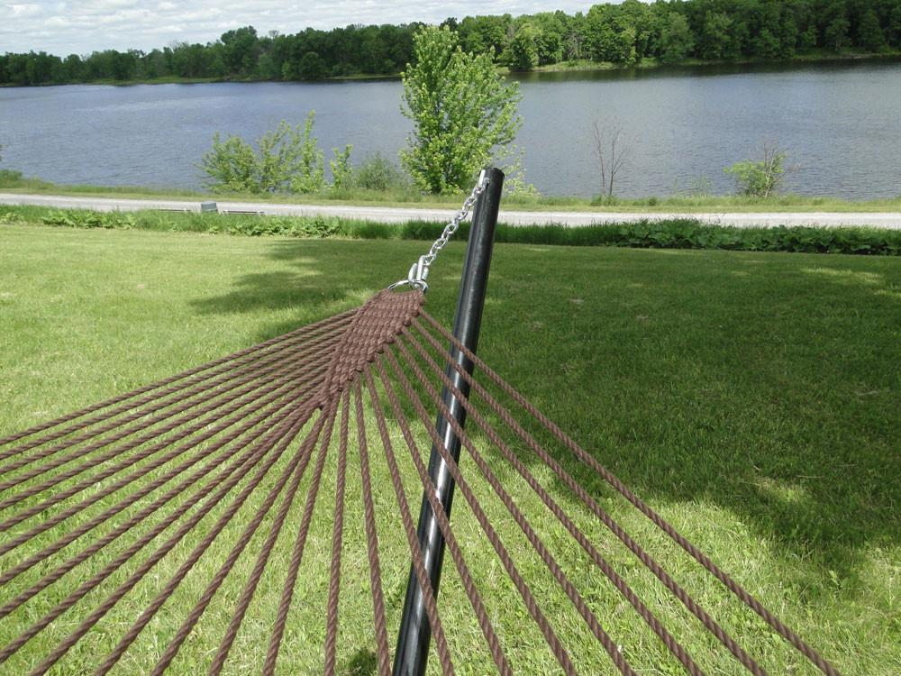Hammock Universe Canada Deluxe Polyester Rope Hammock with 3-Beam Stand