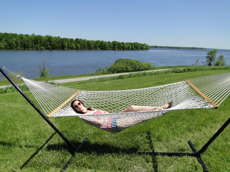 Hammock Universe Canada Cotton Rope Hammock with 3-Beam Stand