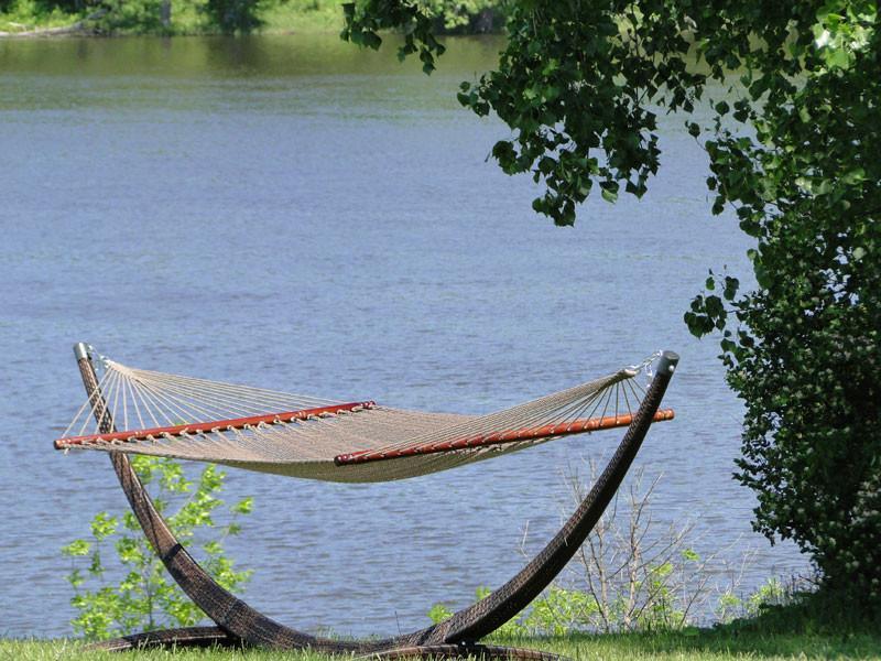 Deluxe Polyester Rope Hammock with Wicker Stand - Hammock Universe Canada