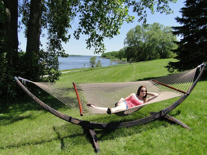 Deluxe Polyester Rope Hammock with Wicker Stand - Hammock Universe Canada