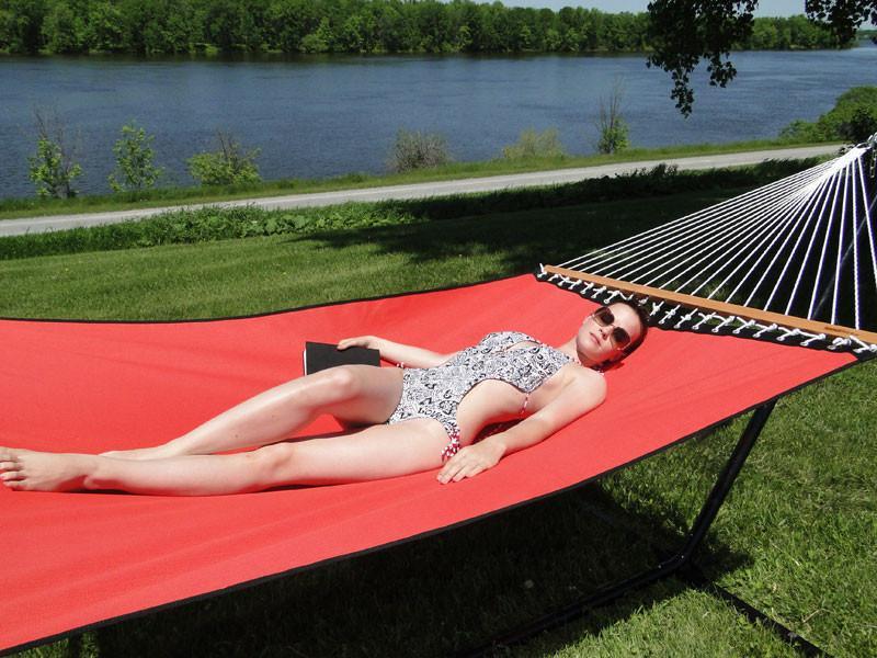 Hammock Universe Canada Poolside | Lake Hammock with 3-Beam Stand